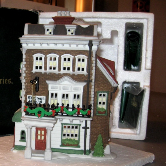 Dickens' Village Crown & Cricket Inn - LE - Picture 3 of 3